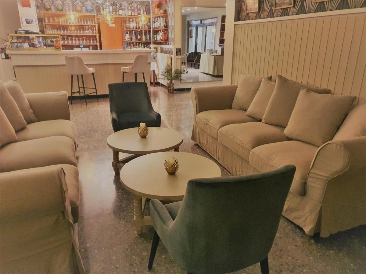 Hotel Riomar Sant Marti d'Empuries Dış mekan fotoğraf